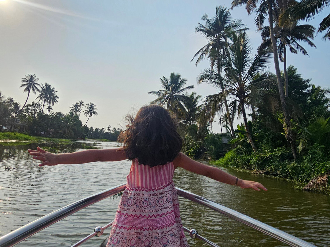 库玛拉孔回水涟漪度假村主图