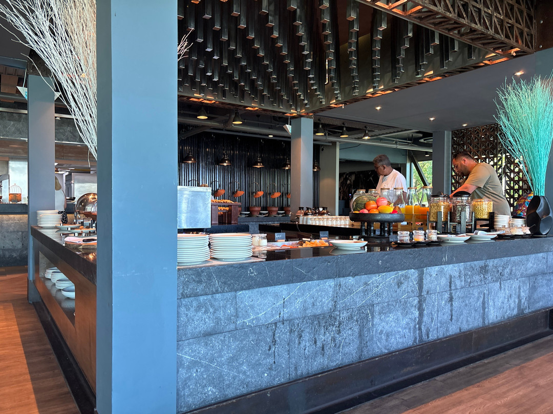 安逸普吉岛芭东酒店主图