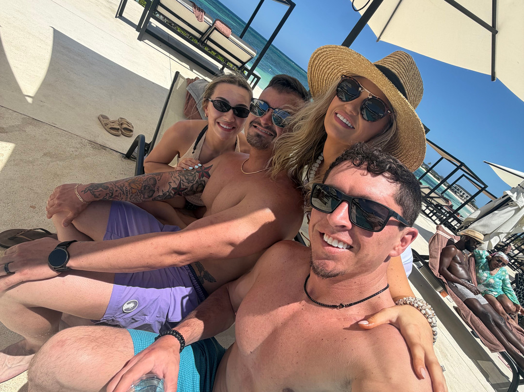 牡蛎湾卓越全包式住宿 - 限成人主图