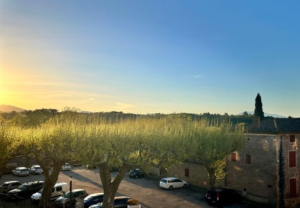 即刻塞维涅酒店-旅行者