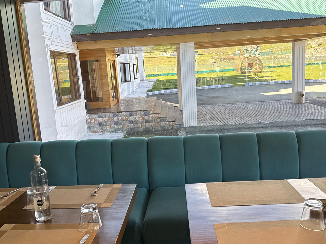 Country Inn and Suites by Radisson, Sonamarg主图
