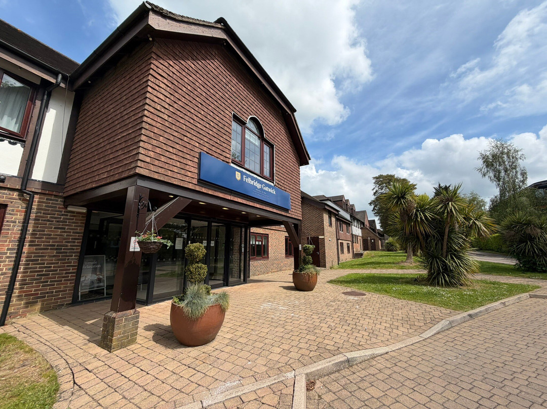 Felbridge Gatwick Hotel & Spa主图