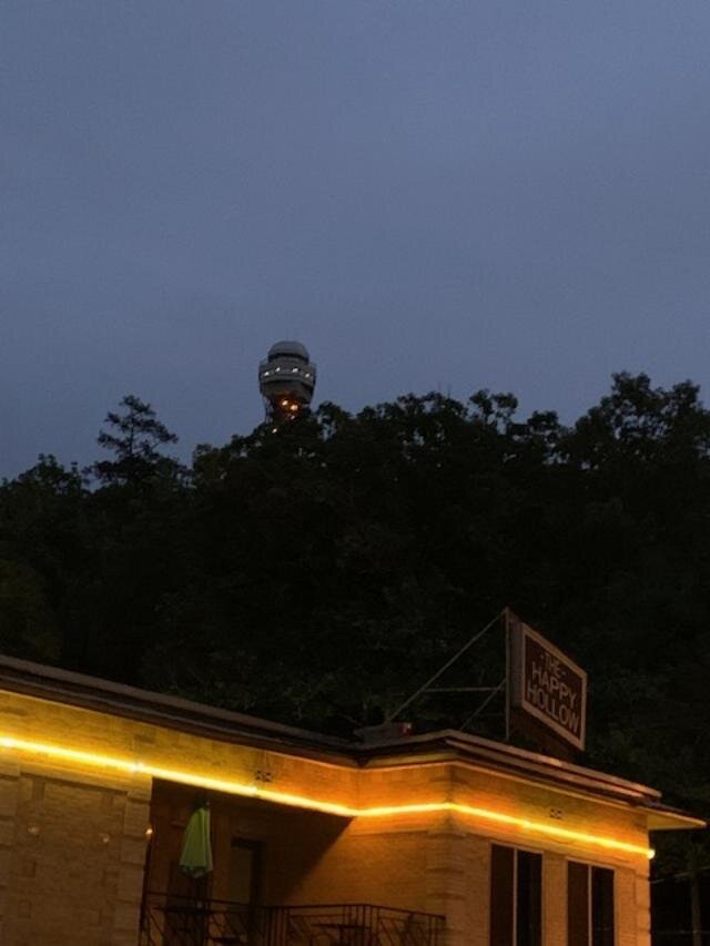 快乐洞穴旅馆-度假村/酒店