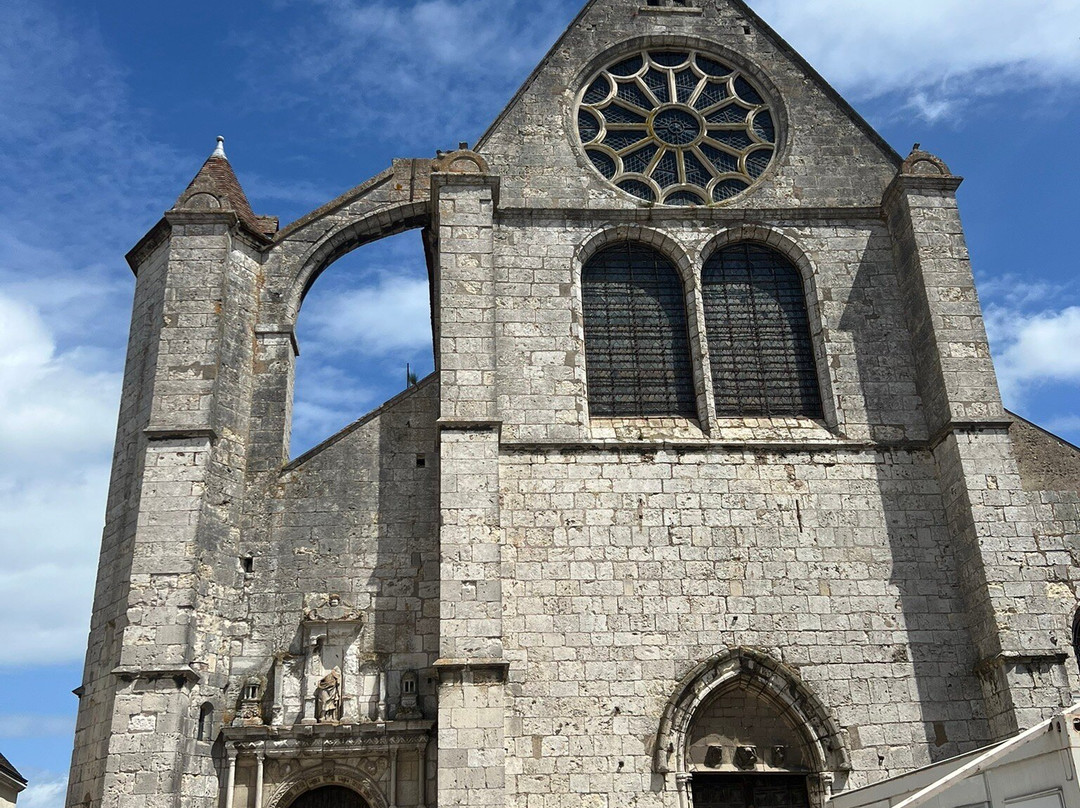 Eglise Saint-Aignan-沙特尔必去景点