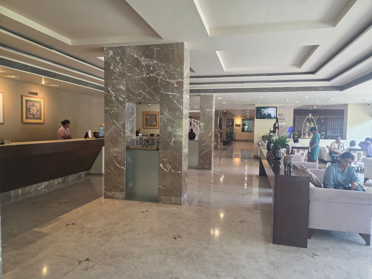 克久拉霍丽筠酒店-旅行者