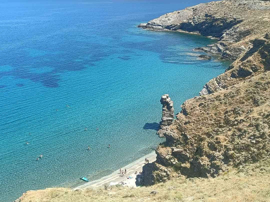 Tis Grias to Pidima Beach-Ormos Korthiou必去景点