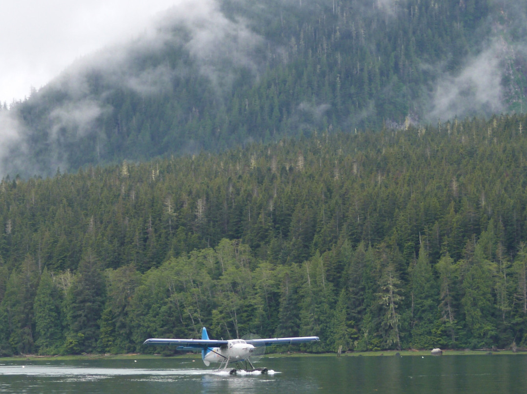 Knight Inlet Lodge主图