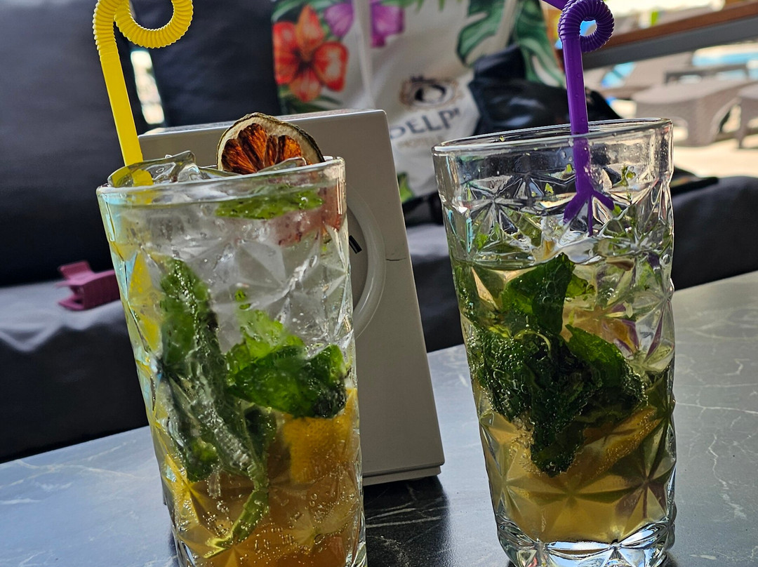 德尔芬宫酒店主图