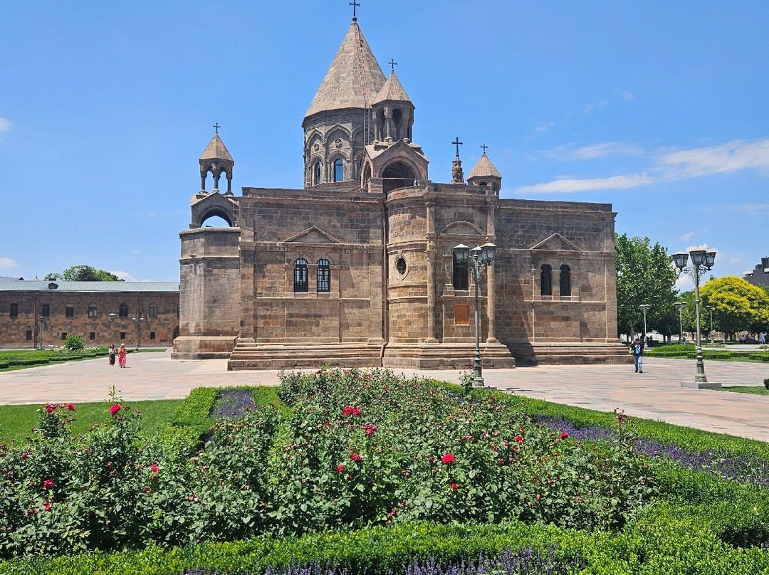 Armenian Apostolic Holy Church Mother See Holy Etchmiadzin-Vagharshapat必去景点