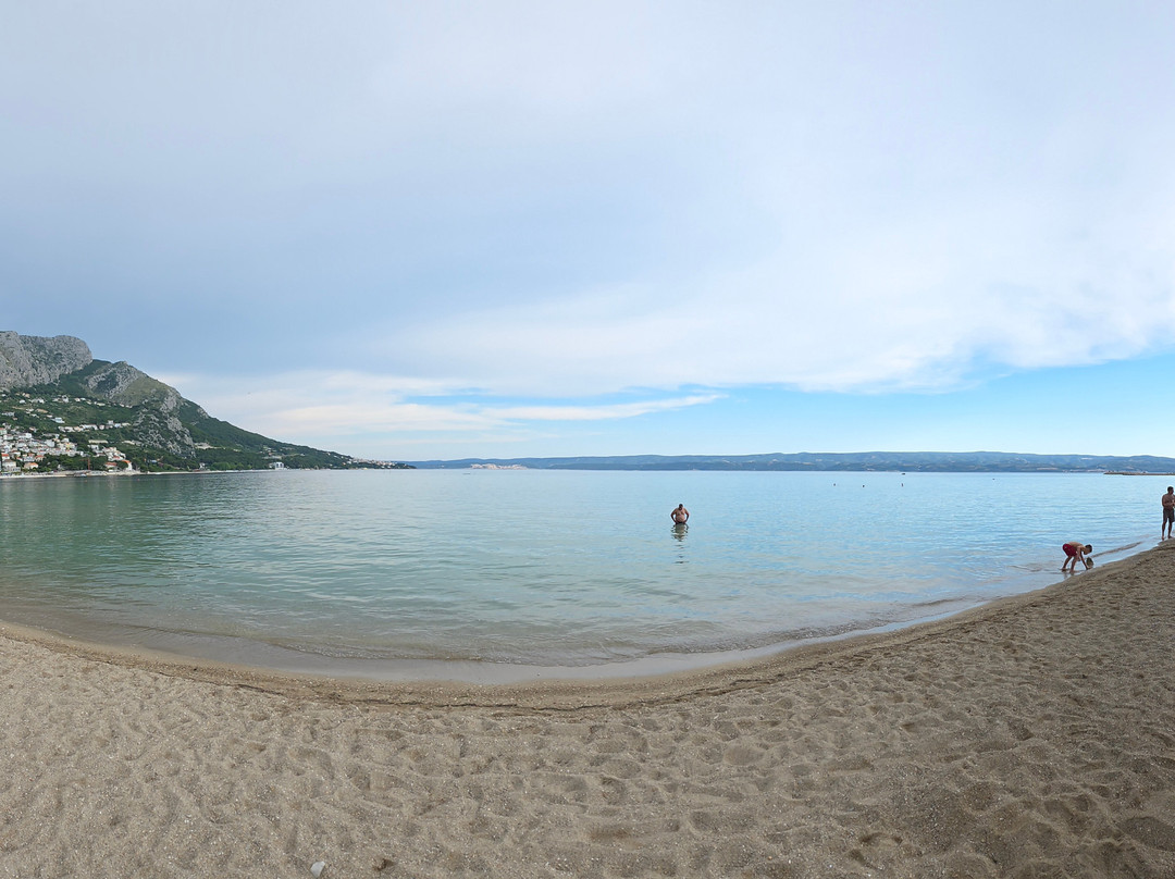 Municipal beach-奥米斯必去景点