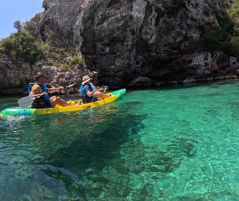 Monkey kayak-Cala en Porter必去景点