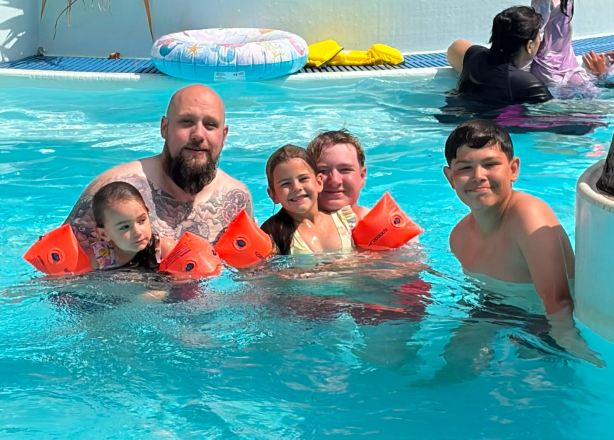 Splash Landings Hotel-旅行者