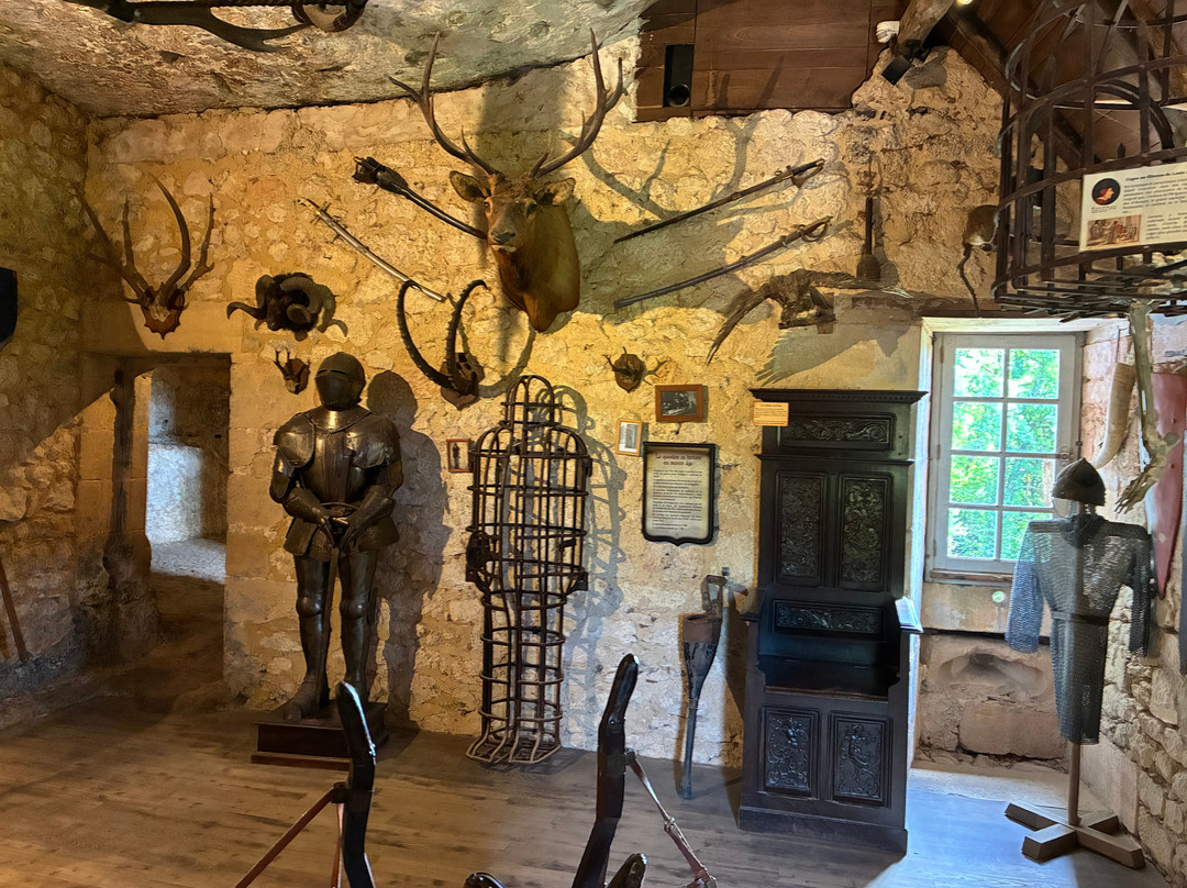 The Maison Forte de Reignac-Tursac必去景点
