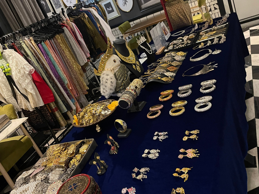 素坤逸57号萨利酒店主图