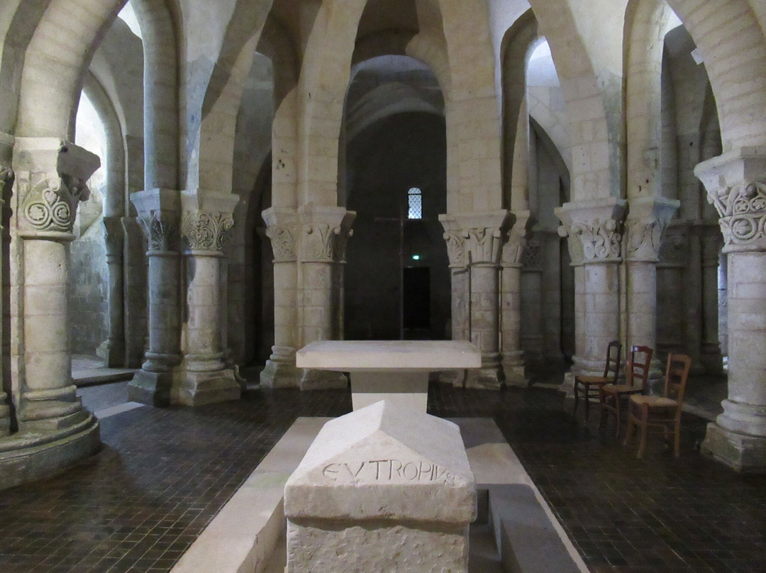 Basilique Saint-Eutrope de Saintes-桑特必去景点