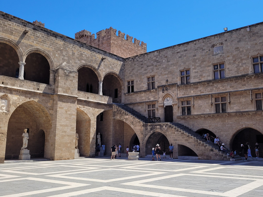 Palace of the Grand Master of the Knights of Rhodes-罗德城必去景点