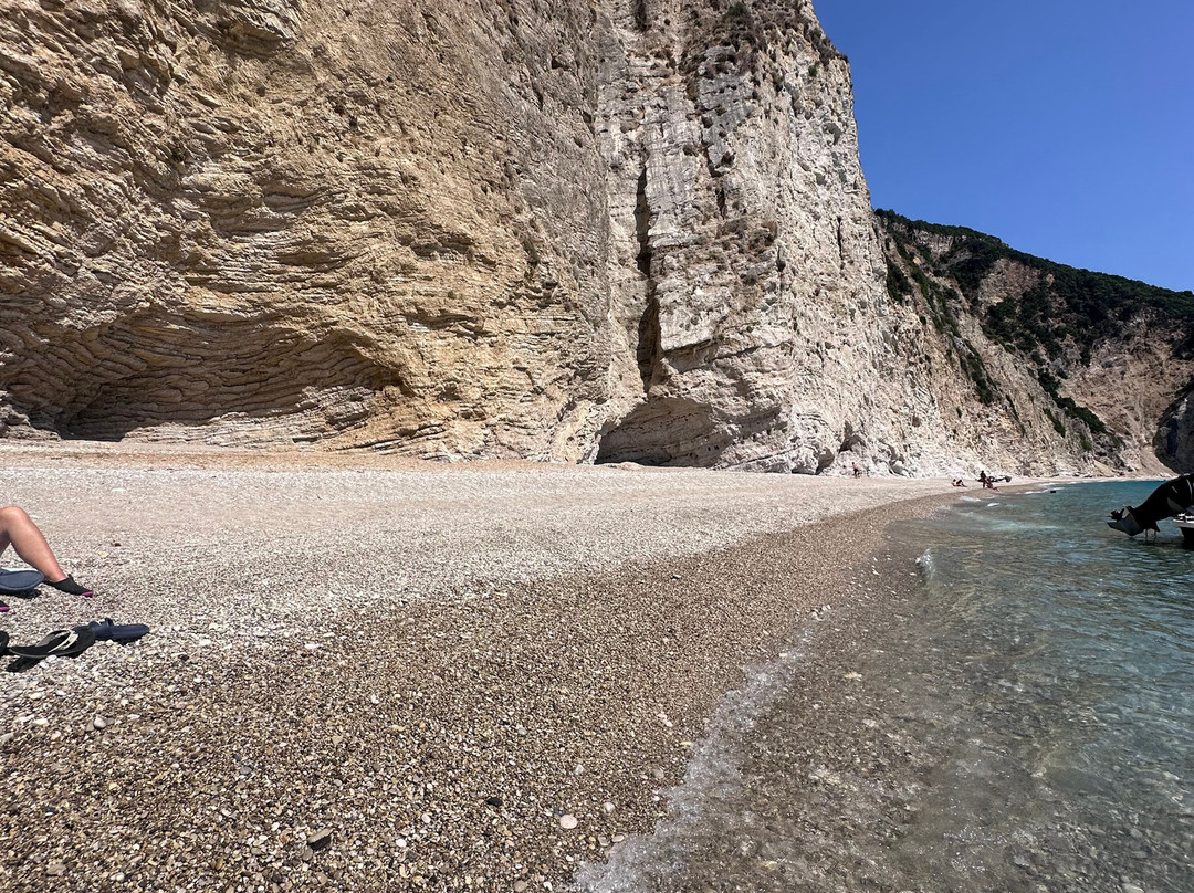 Paradise Beach-Liapades必去景点
