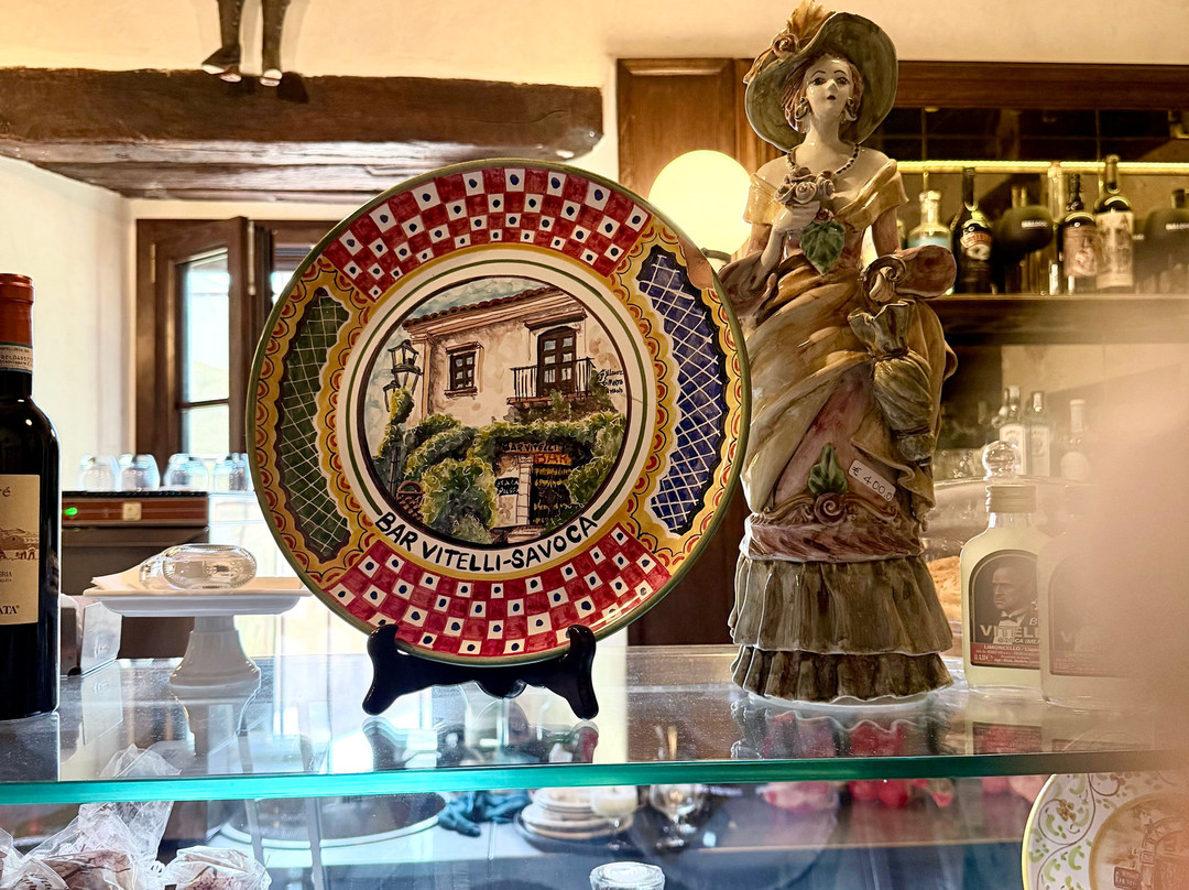 Bar Vitelli-Savoca必去景点