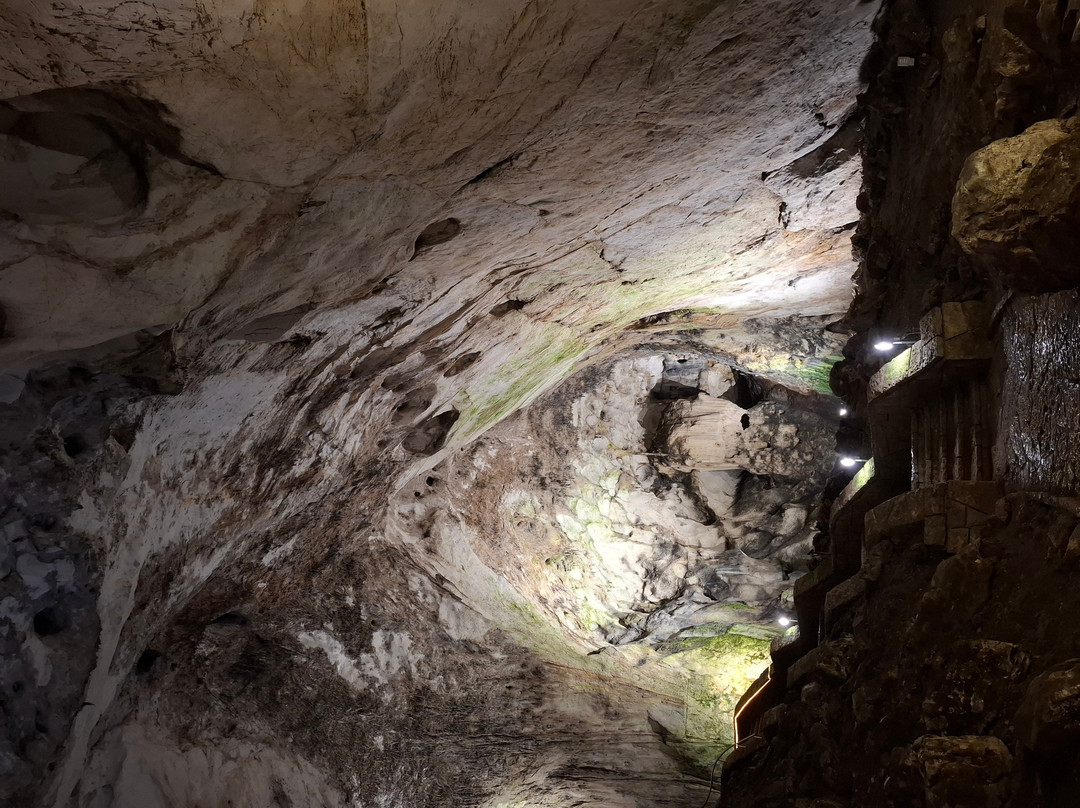 The Magura Cave-Rabisha必去景点