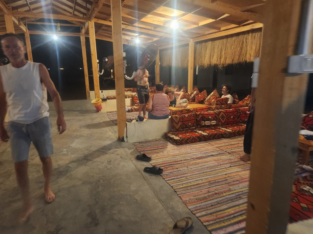 Viva La Vida Beach Camp
