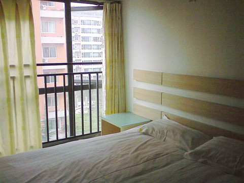 都丽连锁酒店(成都武侯祠红牌楼地铁站店)主图