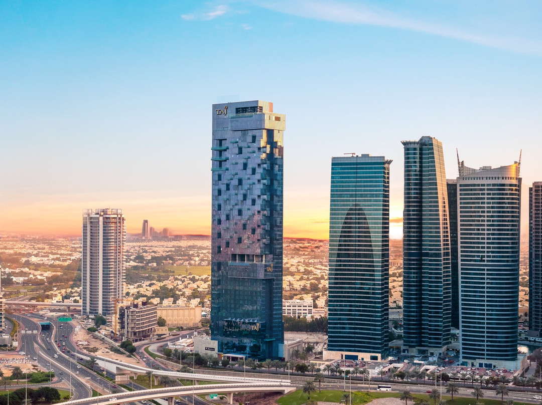 Taj Jumeirah Lakes Towers主图