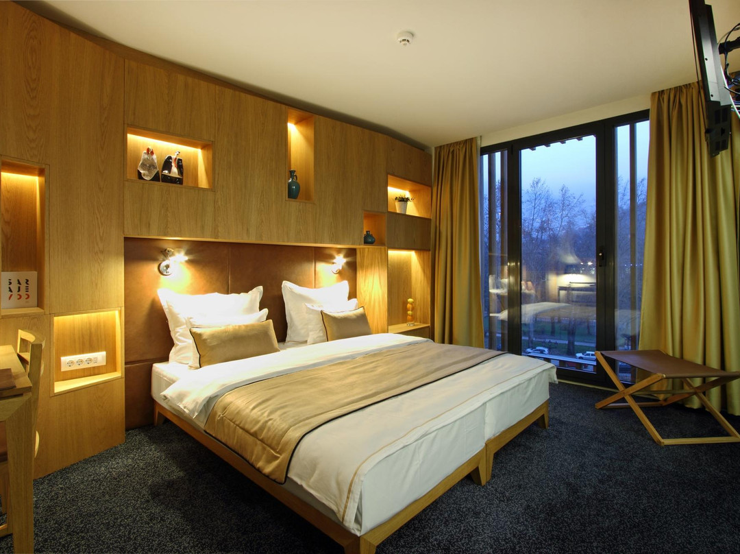Hotel Opal Home