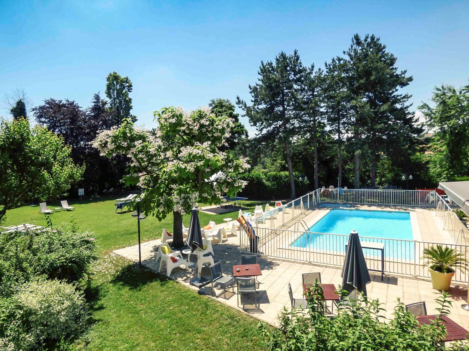 B&B HOTEL Lyon Nord-官方