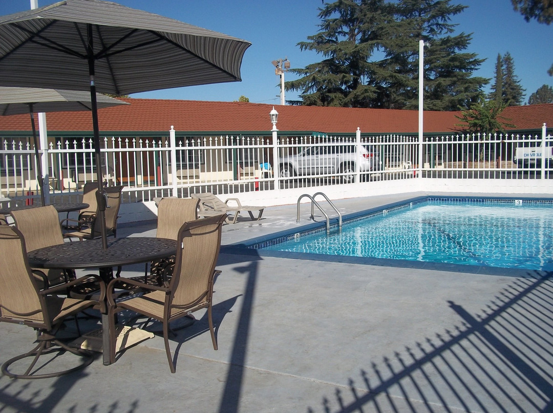 欧克戴尔假日汽车旅馆