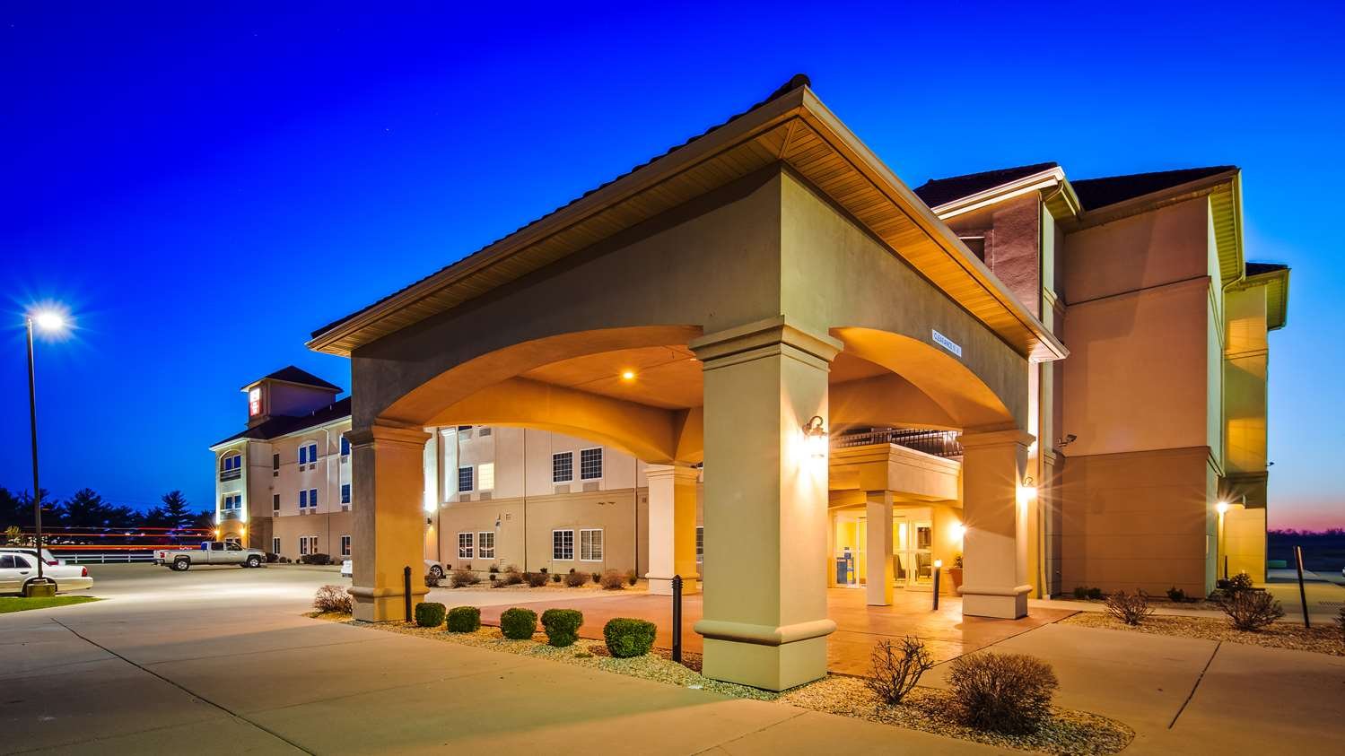 Best Western Plus MidAmerica Hotel-官方