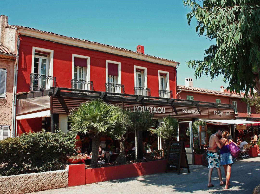 奥斯陶波奇洛斯酒店