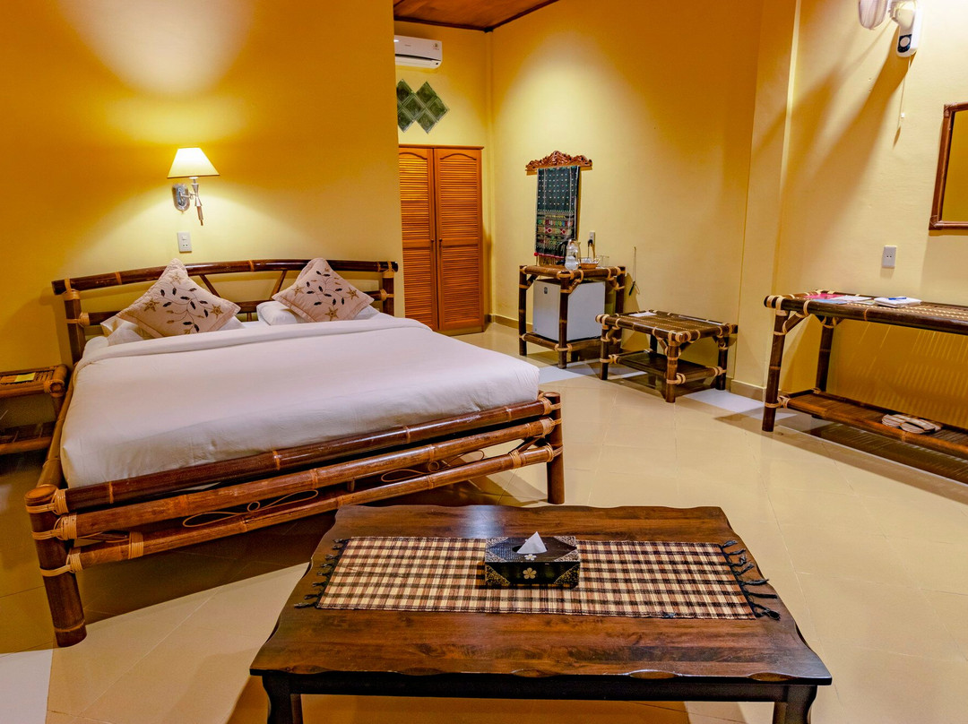 沙摩西岛酒店住宿-Tabo Cottages Tuktuk Lake Toba