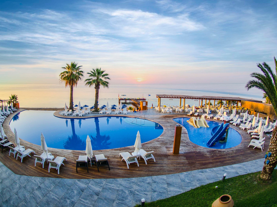 Elbis Hotel