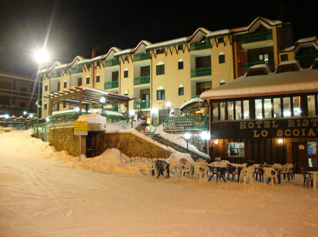 Cotronei酒店住宿-Hotel Lo Scoiattolo