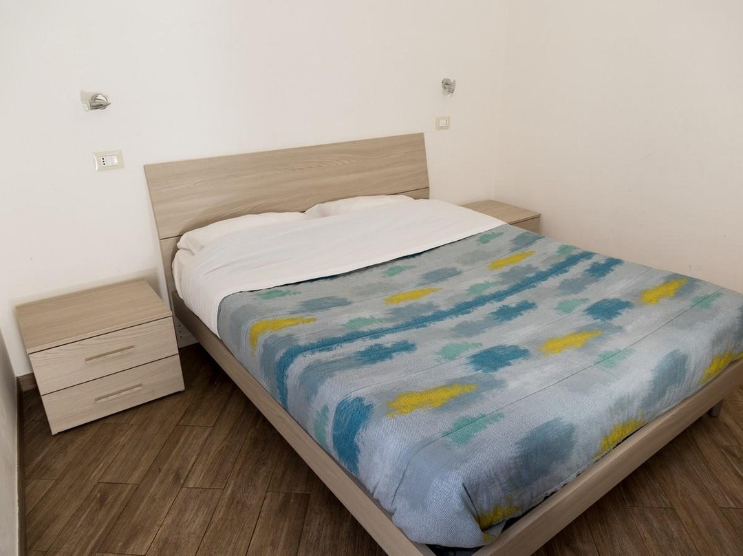 Village Inn Motel & Apartments