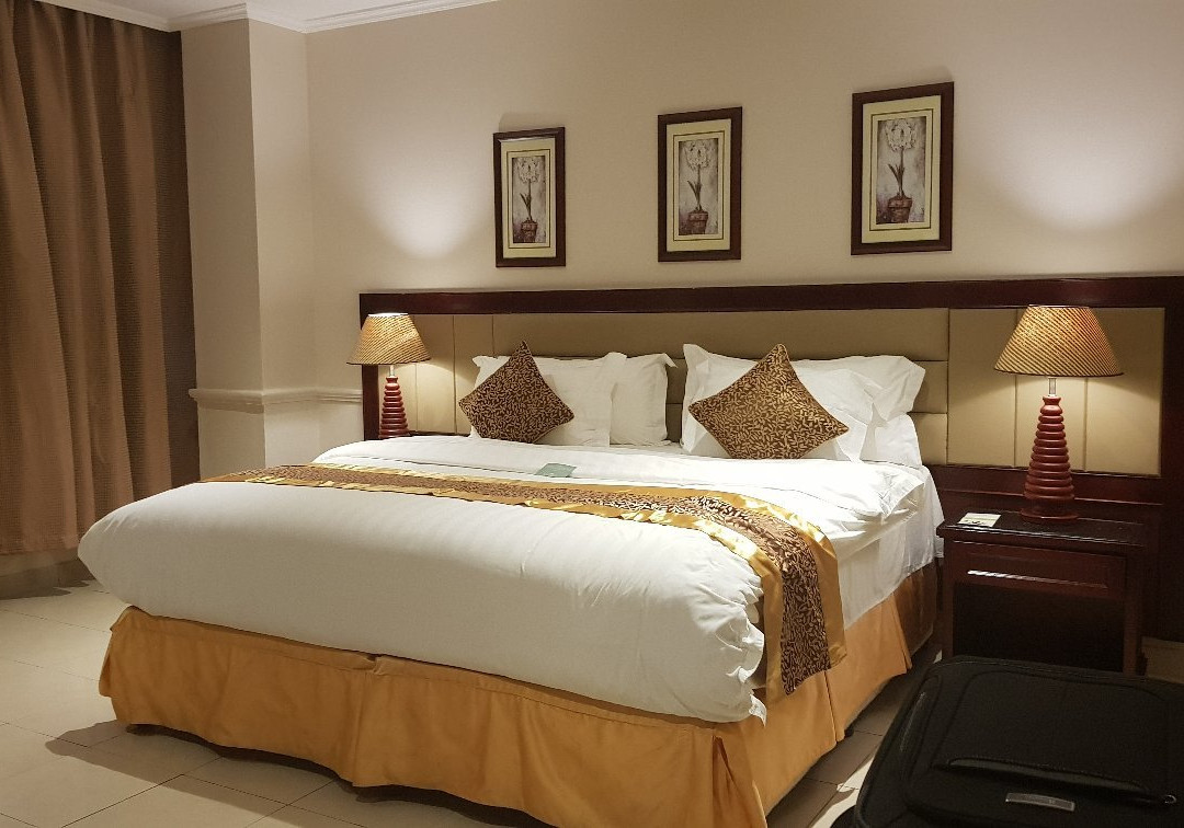 博得套房酒店主图