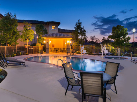 千橡树市范杜拉县万豪TownePlace酒店主图