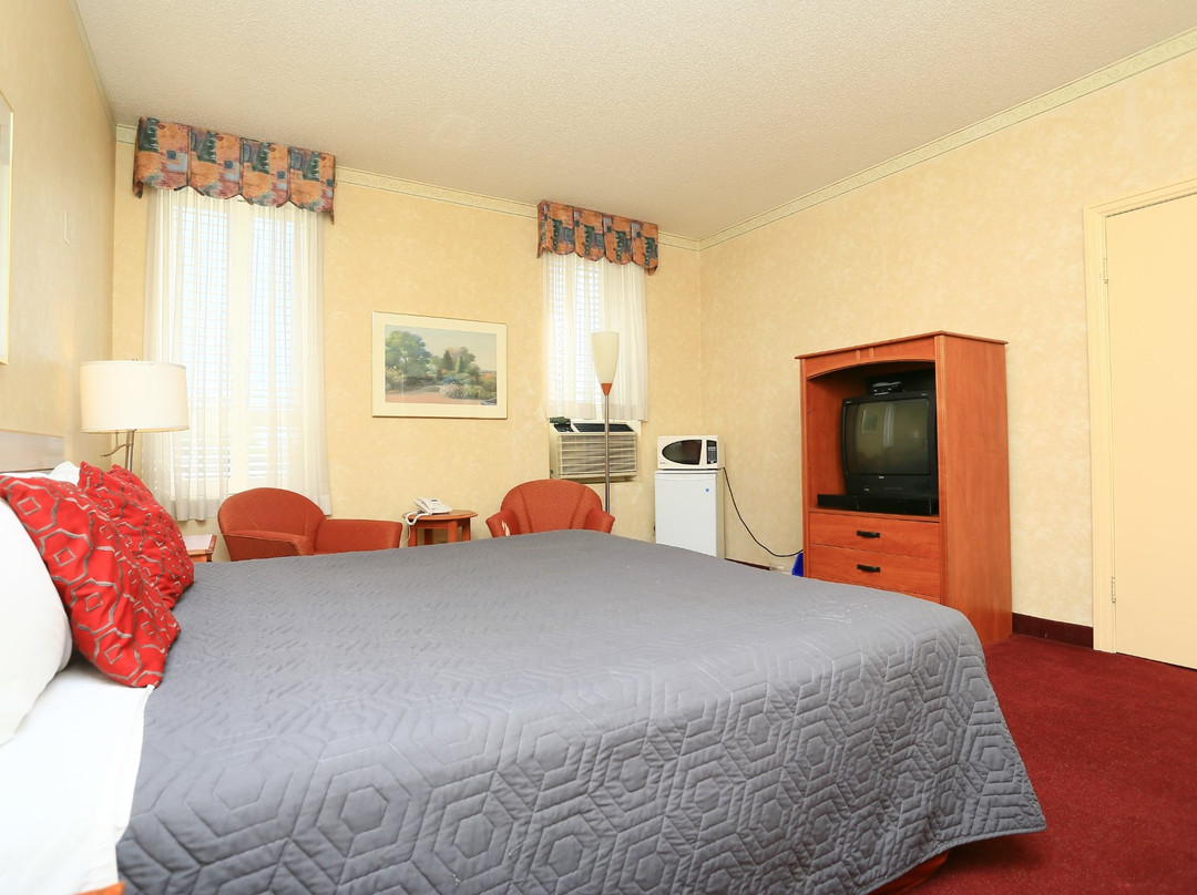 Royal Inn & Suites