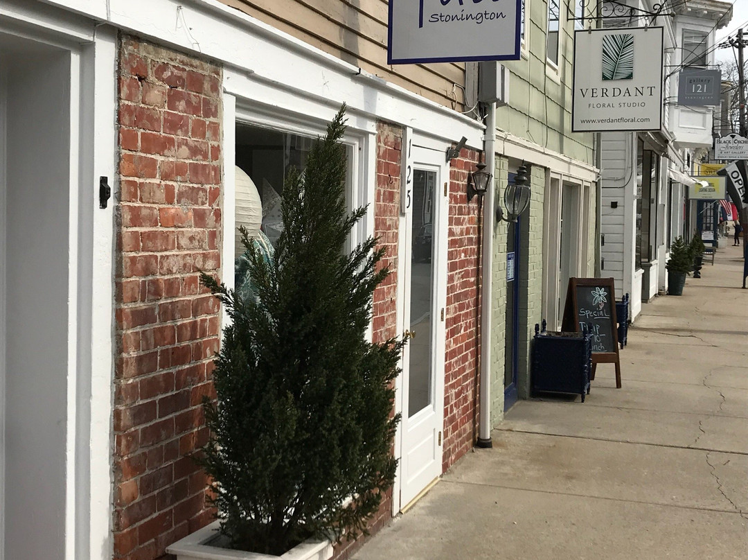 Yali-Stonington必去景点