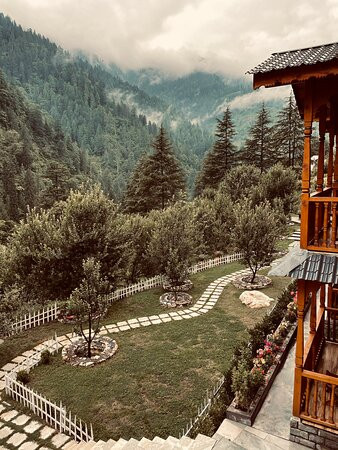 8fold by LaRiSa, Jibhi主图