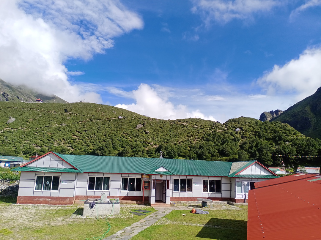 Third Pole Summitter Lodge