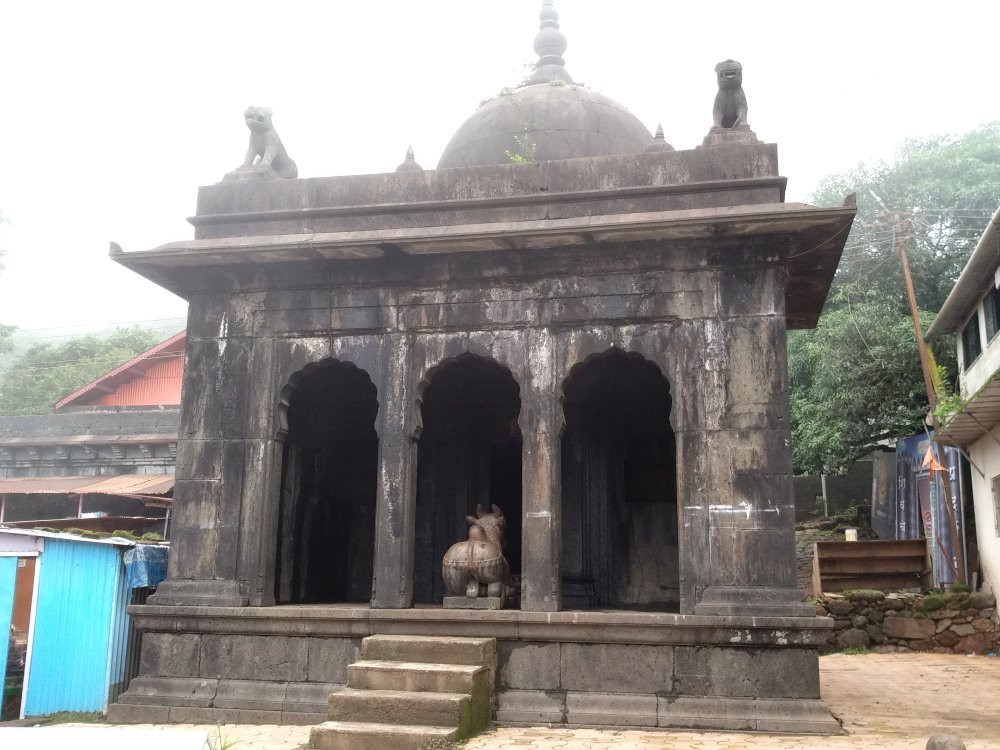 Atibaleshwar Temple景点图片