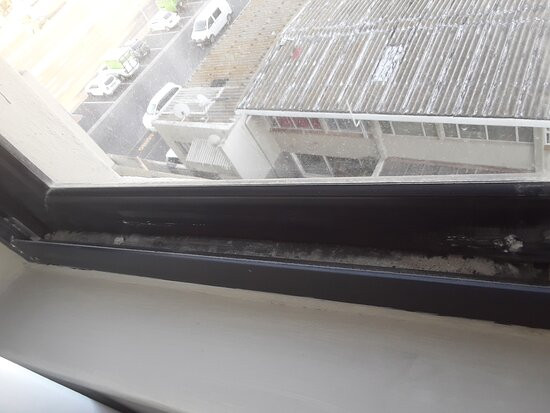 水瓶座豪华套房酒店主图