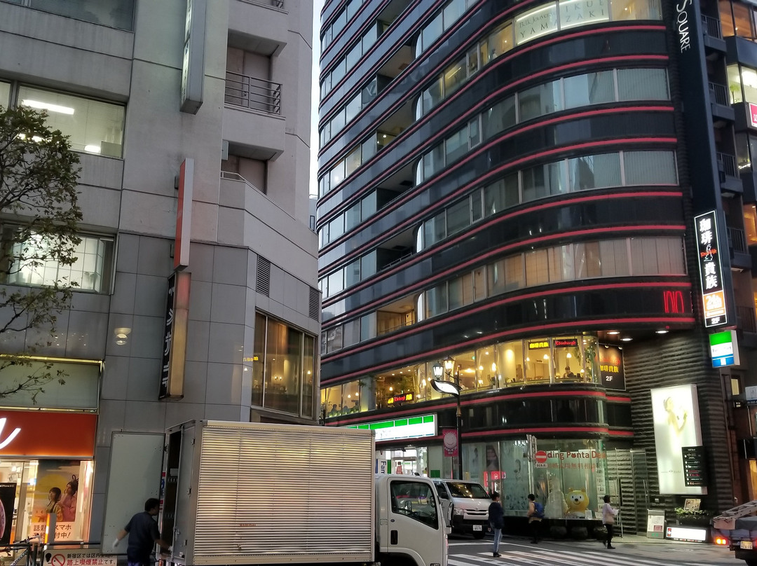 Shinjuku Marui Annex景点图片