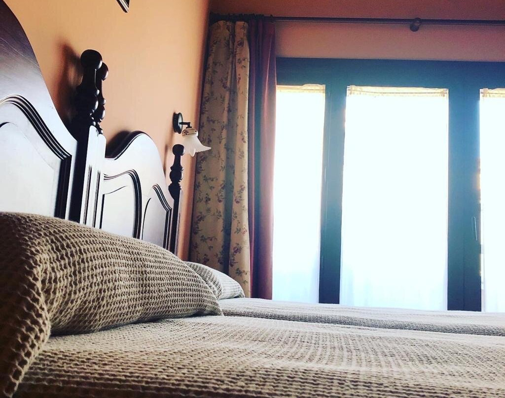 Hostal De La Rovira主图