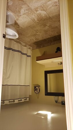 湖畔小屋旅社主图