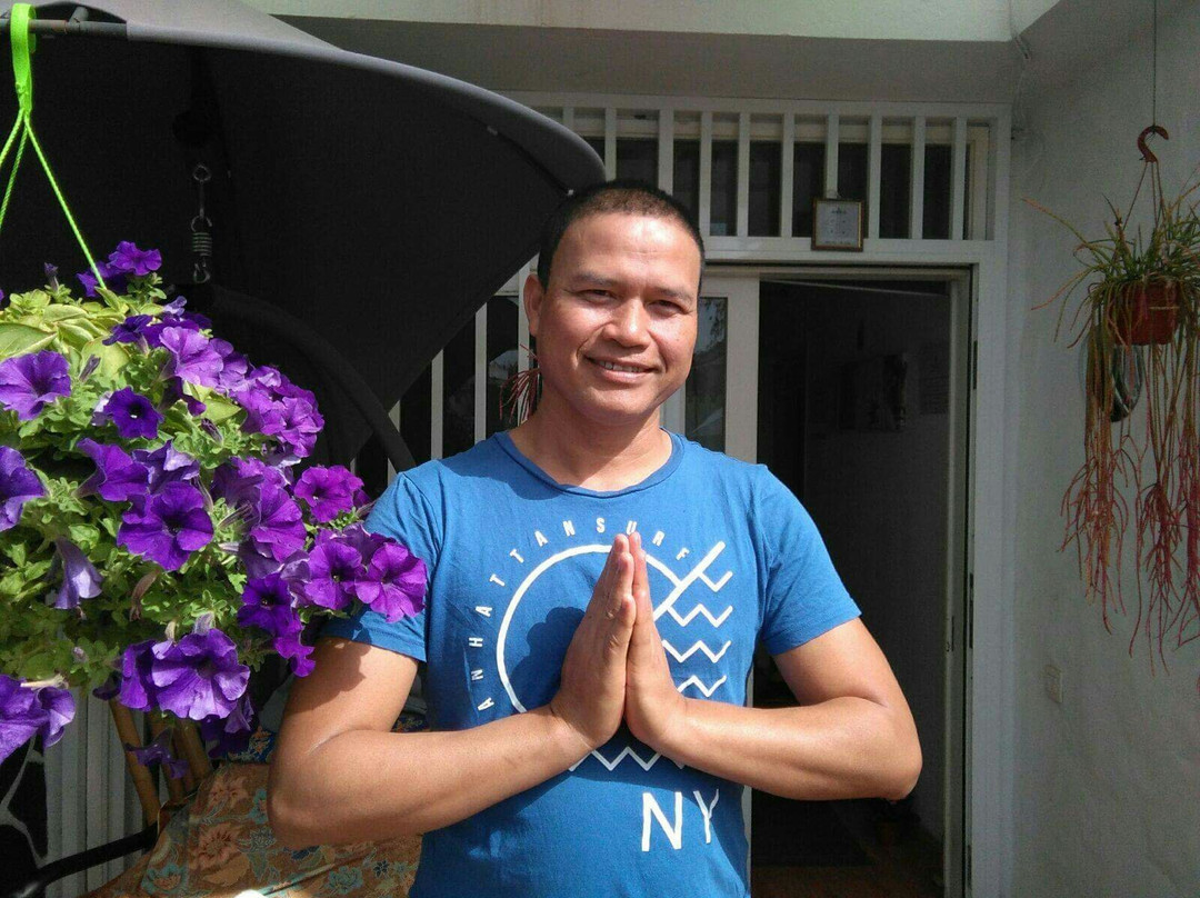 Thai Holistic Massage-英国人海滩必去景点