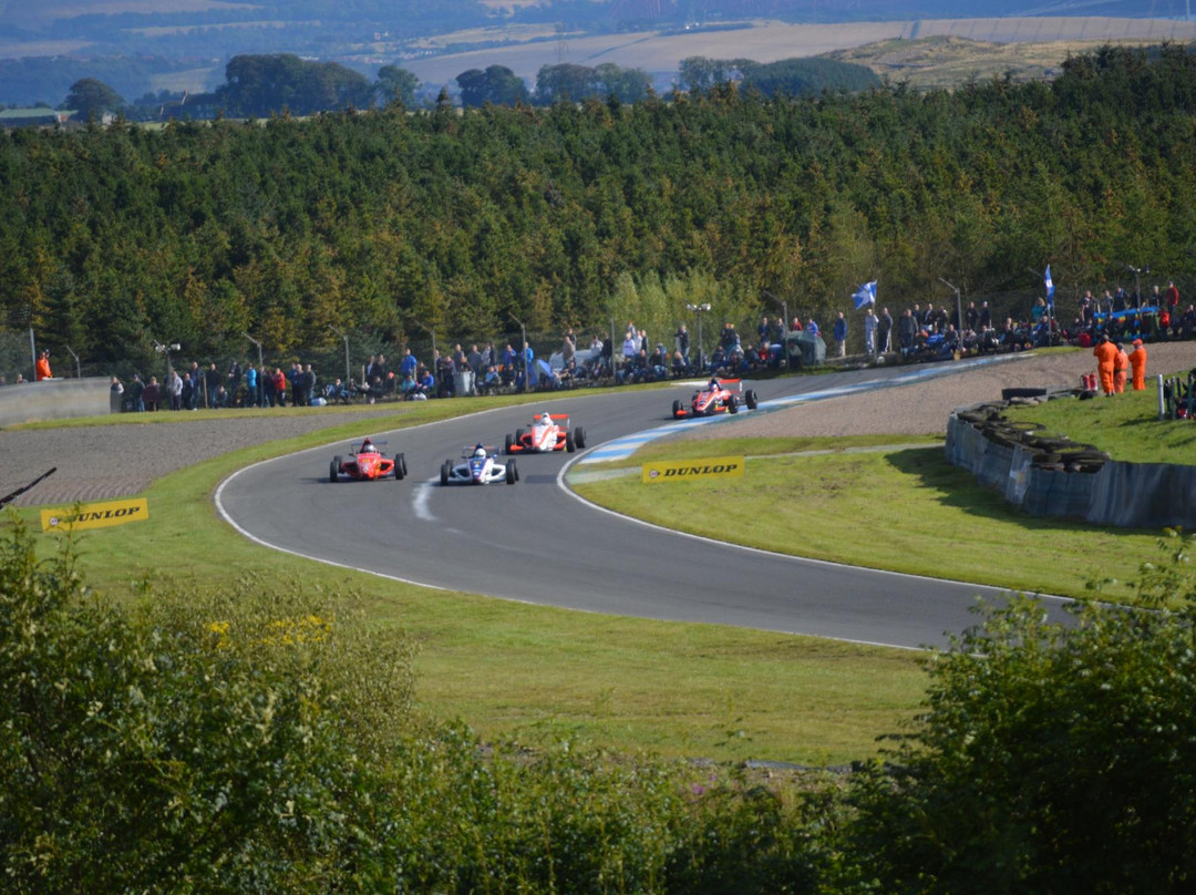 Knockhill Racing Circuit景点图片