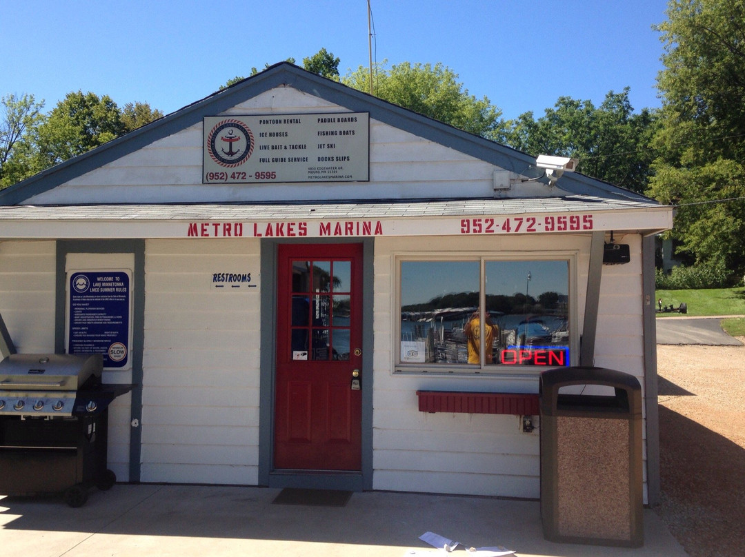 Metro Lakes Marina & Rentals-Mound必去景点
