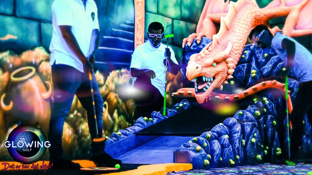 Stangeland旅游景点-Glowing Golf Stavanger